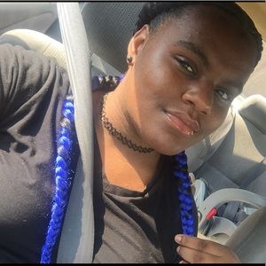 Meet your Posher, Kori